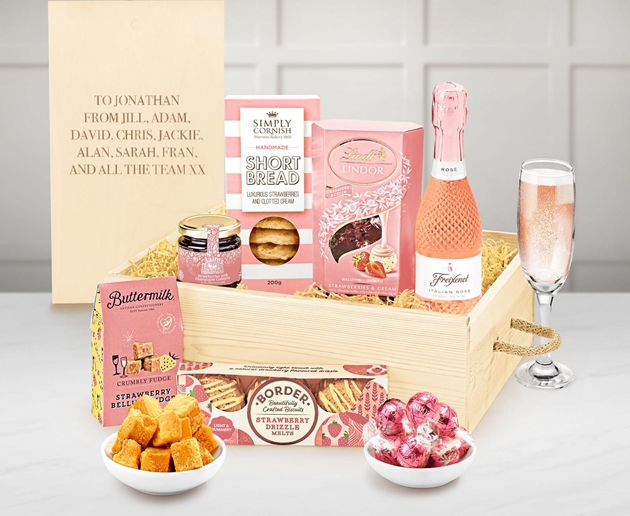Housewarming Personalised Ladies' Gift Box With Sparkling Rosé Prosecco